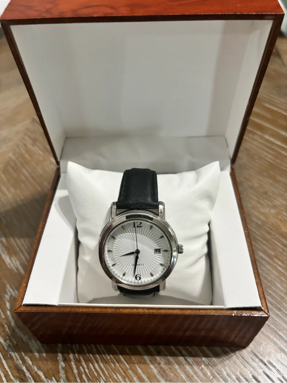 Classic Black Leather Men's Quartz Watch - Silver Case